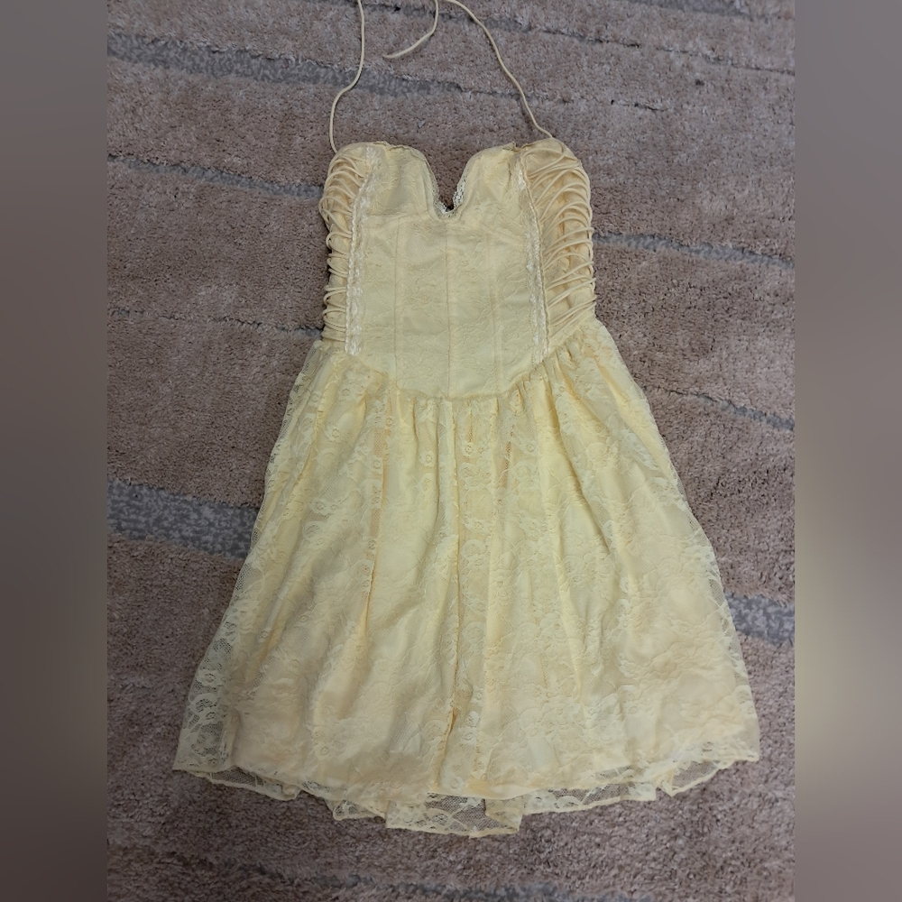 NWT Womens Charming Yellow Lace Dress Sister party